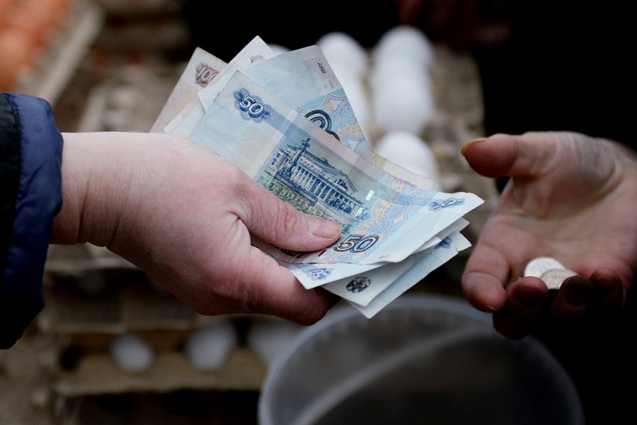 После очередного повышения МРОТ с 1 июля текущего года в России вырастут заработные платы