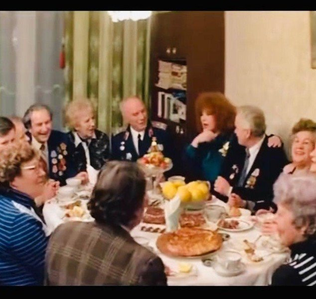 Пугачева обратилась к россиянам 9 мая: «Где же вы, друзья-однополчане? Как вас не хватает сегодня»