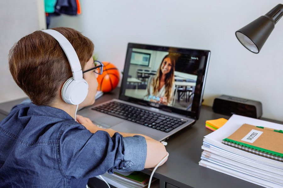 Репетиторы интернета повышают успеваемость в ВУЗах