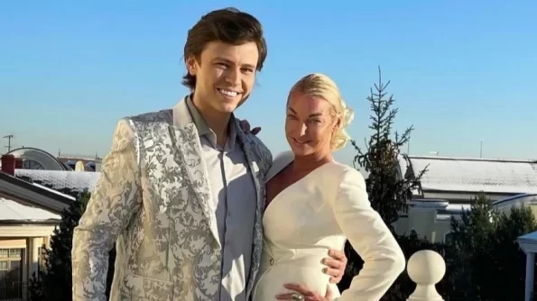 R.Life: 47-летняя балерина Анастасия Волочкова сыграла свадьбу с Прохором Шаляпиным