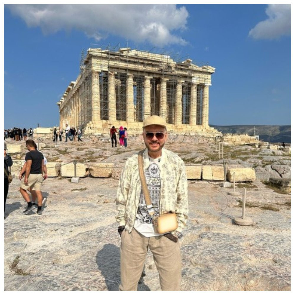 Российский певец Филипп Киркоров вновь сменил свой образ