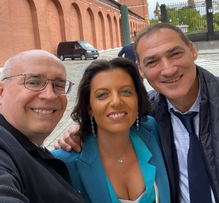 С ветеранами и на концерте: как российские звезды провели День Победы 9 мая