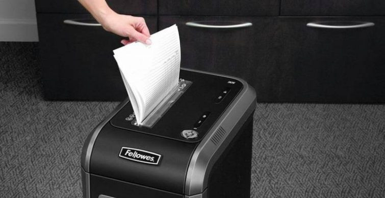 Шредеры для уничтожения бумаги: выбор и использование