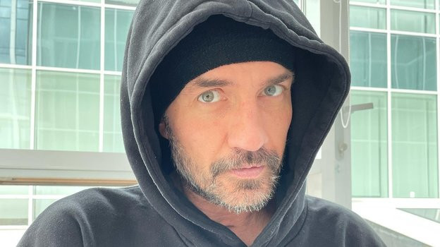 Сложный период реабилитации: почему Роман Костомаров не может выйти из депрессии