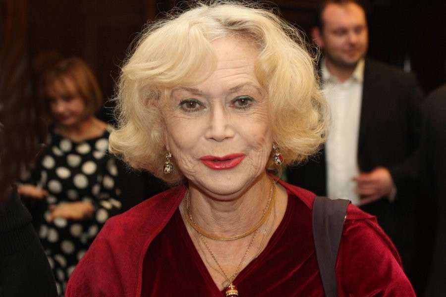 Светлана Немоляева объяснила массовое обращение с исками в суд звезд-иноагентов