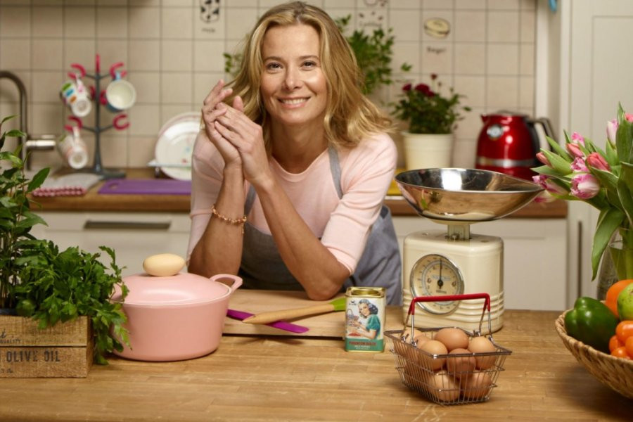 Телеведущая Ксения Бородина призвала остановить травлю актрисы Юлии Высоцкой