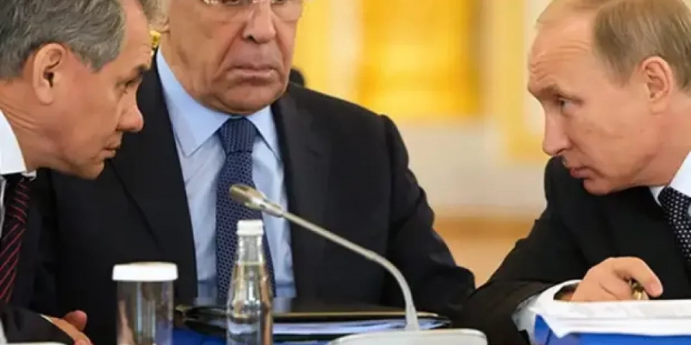 10 подсказок Кремлю