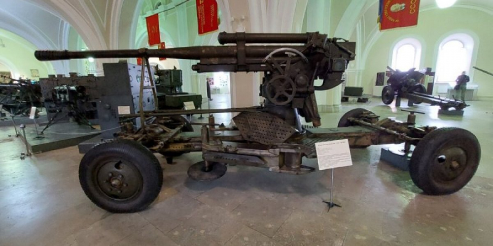 Актуальность зенитной артиллерии крупного калибра