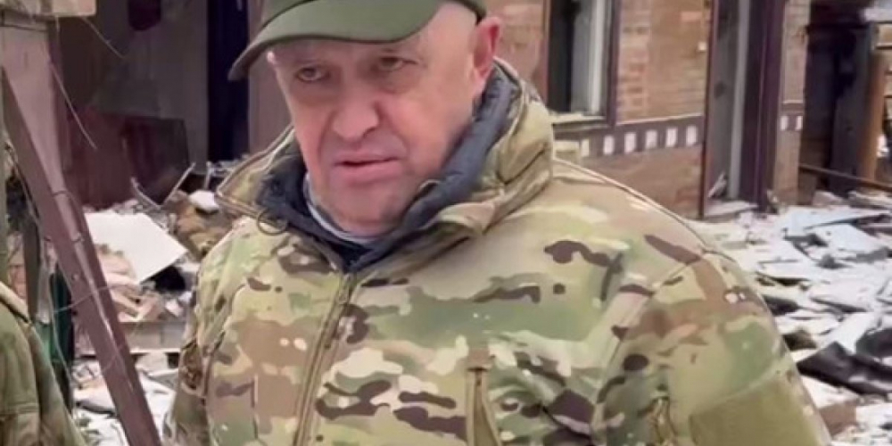 Артемовск, обстановка сегодня — 3 мая, последние новости сейчас: Горящий город попал на видео — ЧВК «Вагнер» сменили тактику, что происходит в Артемовске, где сейчас идут бои, где оркестранты 03.05.2023