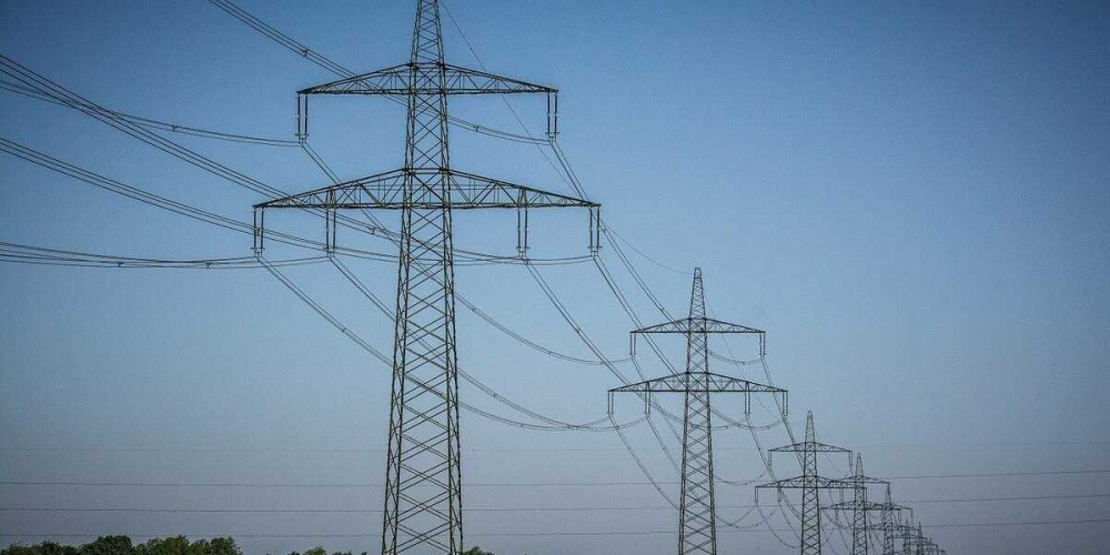 Беларусь больше не будет продавать Украине электроэнергию. Привет веерным отключениям