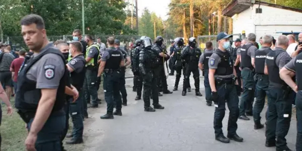 Брюссель мстит Вильнюсу за ситуацию с мигрантами – эксперт