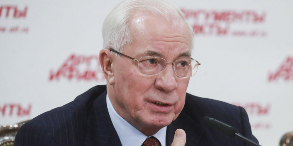 «Дальше — больше»: экс-премьер Украины Азаров о петиции за возвращение Дня Победы и отмены Дня Европы