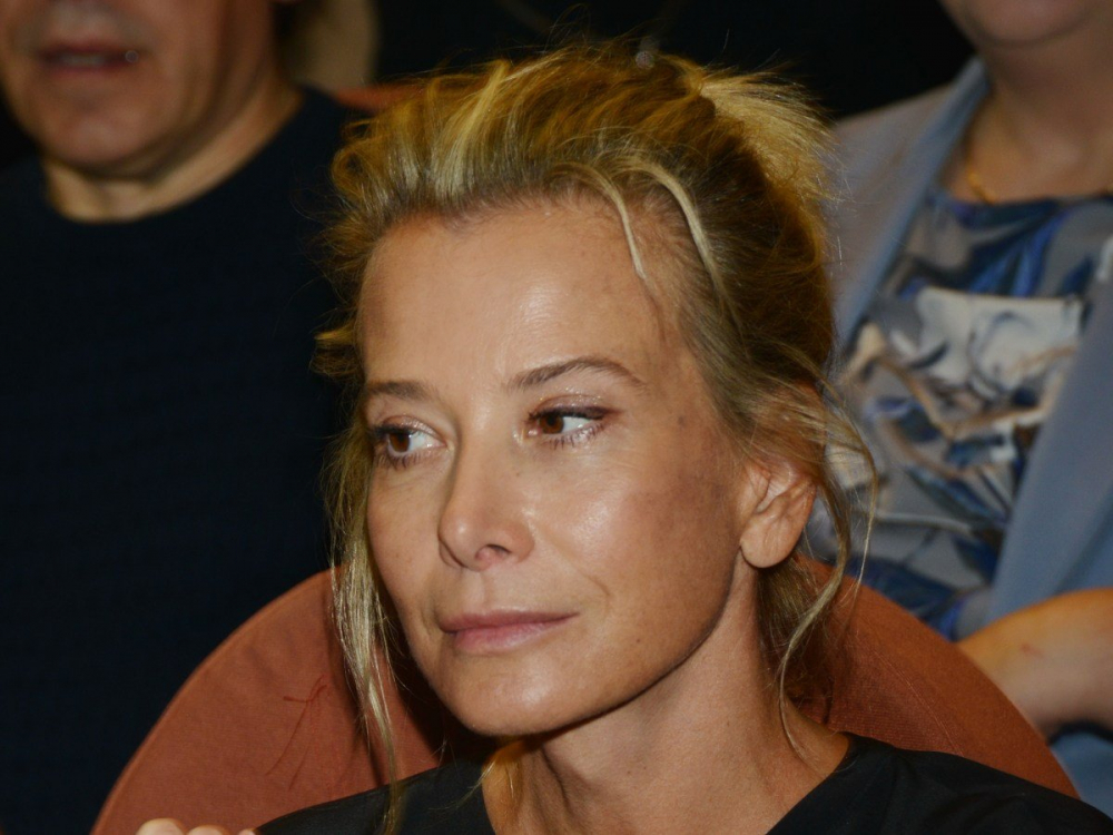 Юлия Высоцкая впервые вышла на связь после появления в Сети мемов о её кулинарном телешоу