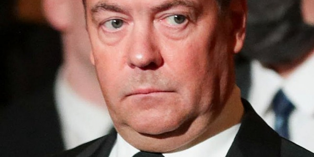 Милов пригрозил своим возвращением в Россию