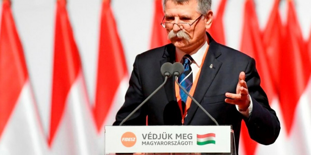 Официальный Киев обиделся на Венгрию за психику Зеленского