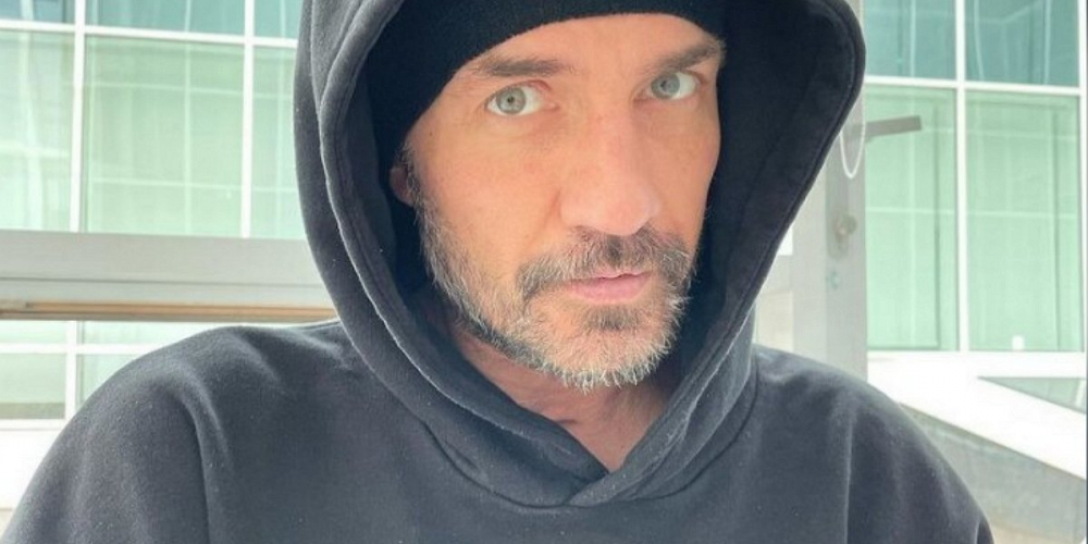 Роман Костомаров 12.05.2023: выписали из больницы и отправили за границу — правда или провокация, состояние здоровья спортсмена, что говорят лечащие врачи