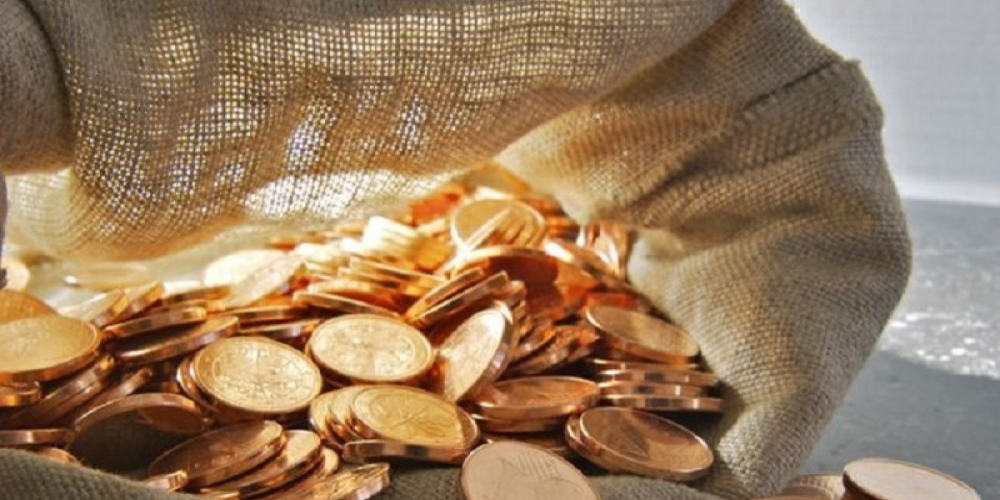 С 1 мая в России ввели новый налог в размере 100 рублей в день