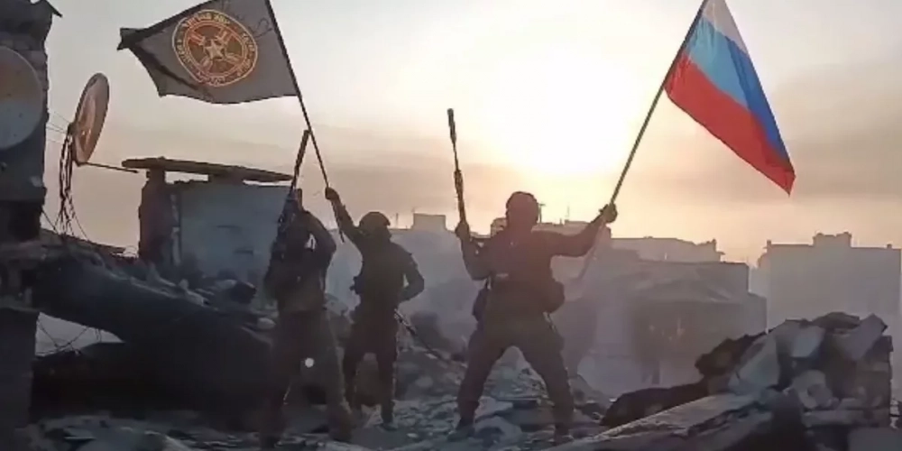 «С 25 мая Вагнеровцы отправляются на отдых»: Пригожин взял Бахмут и уходит с вагнеровцами в тыл: что будет с ЧВК «Вагнер» и удержат ли Минобороны освобожденный город