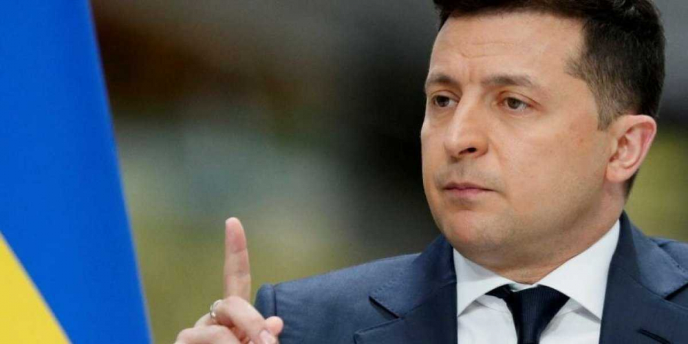 Зеленский не стерпел, обратился к американским сенаторам поверх Байдена