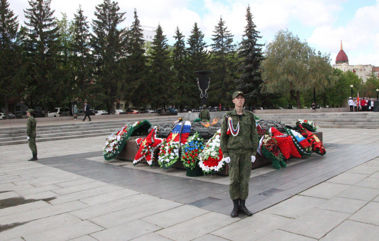 У «Вечного огня» в Челябинске выставят почётный караул
