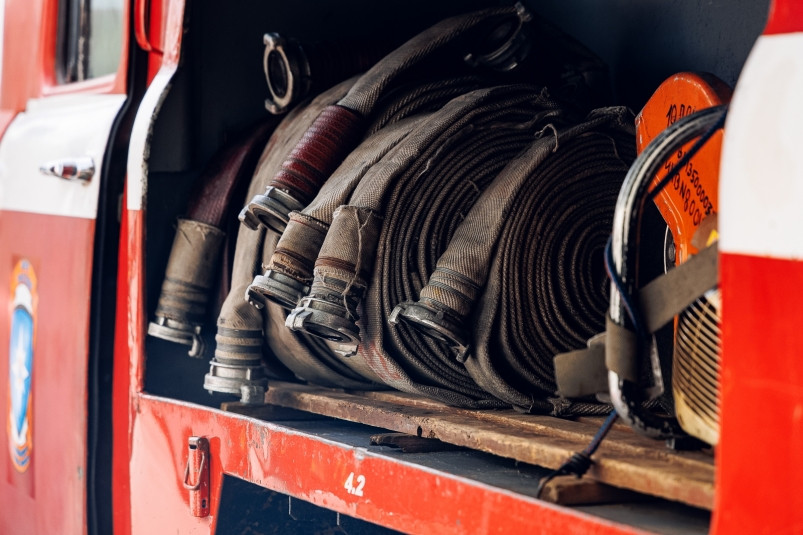 В Артеме огнеборцы ликвидировали возгорание в 5-этажном доме