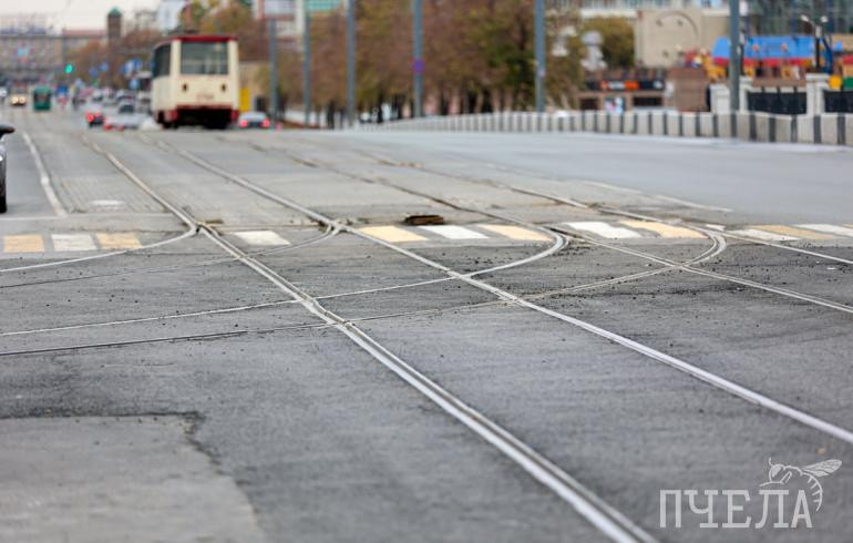 В Челябинске назвали 43 перекрёстка, на которых отремонтируют трамвайные переезды