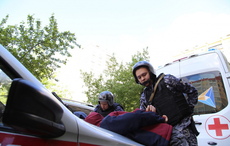 В Челябинске задержали двух мужчин за попытку угона скорой помощи