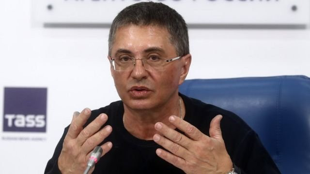 Врач Александр Мясников проинформировал граждан из РФ о возвращении в Россию дифтерии