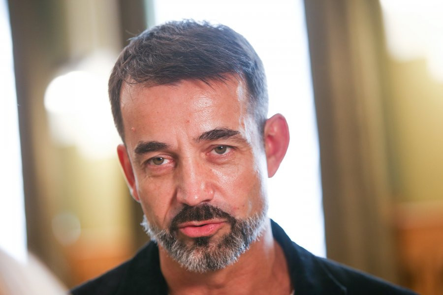 Дмитрий Певцов заявил, что уехавшие из РФ должны покаяться