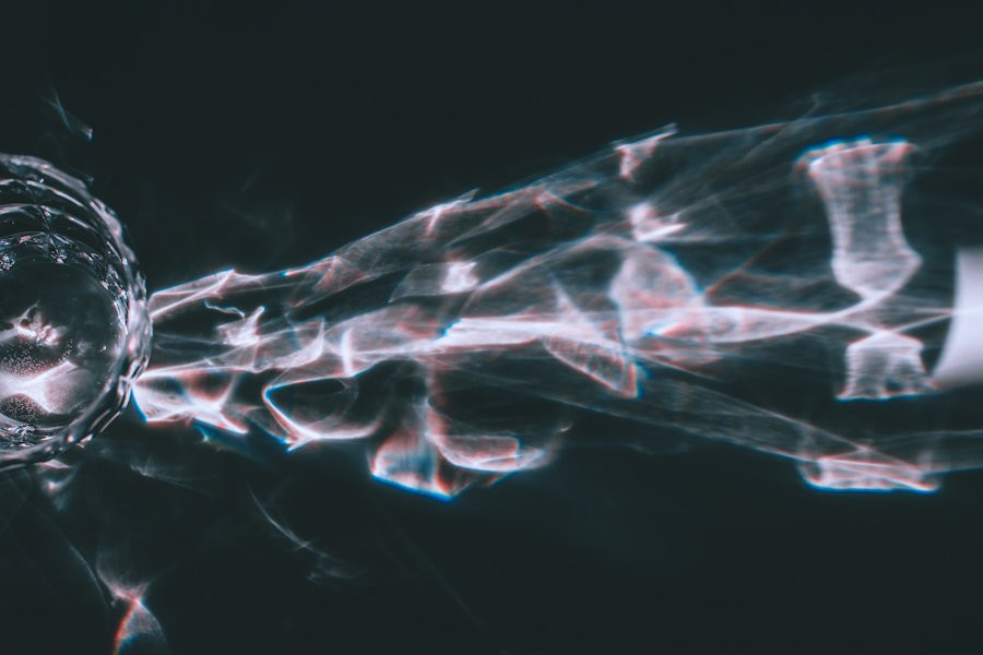 Физики локализовали свет в компьютерной модели металлических сфер