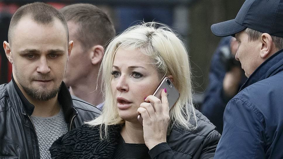 Яна Поплавская призвала запретить въезд в Россию иноагенту Максаковой после слов о Костомарове