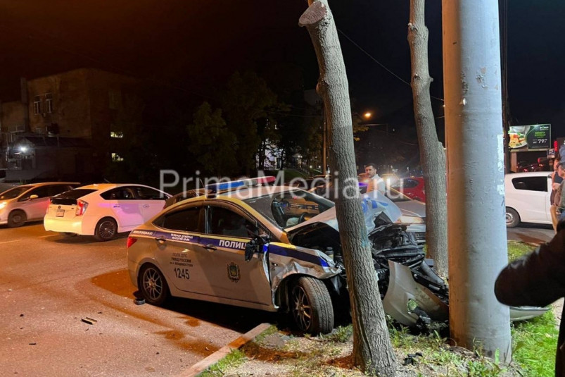 Экипаж ГИБДД попал в серьезную аварию на пути к месту жесткого ДТП на Народном проспекте