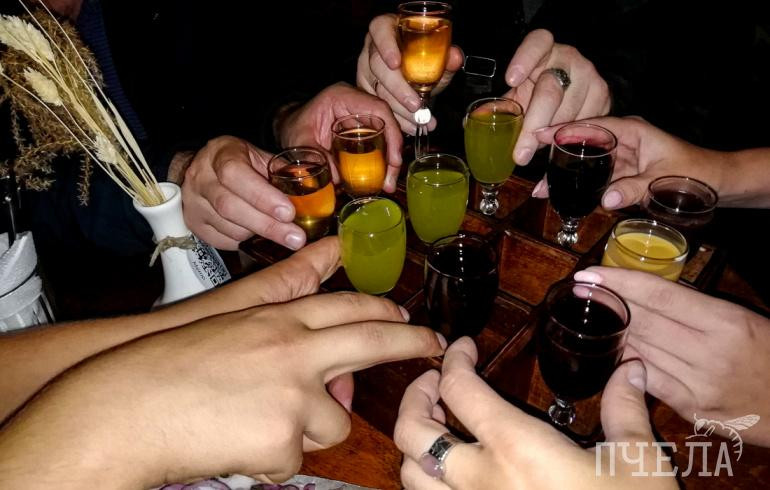 Как быстро выпитый алкоголь выводится из организма, рассказал нарколог