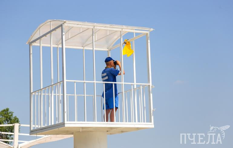 Почему алкоголь в жару ещё опаснее, объяснила врач