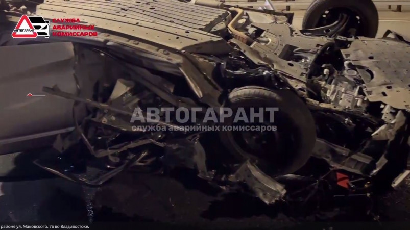 Примчались скорая и полиция: жесткая авария во Владивостоке – кадры происшествия