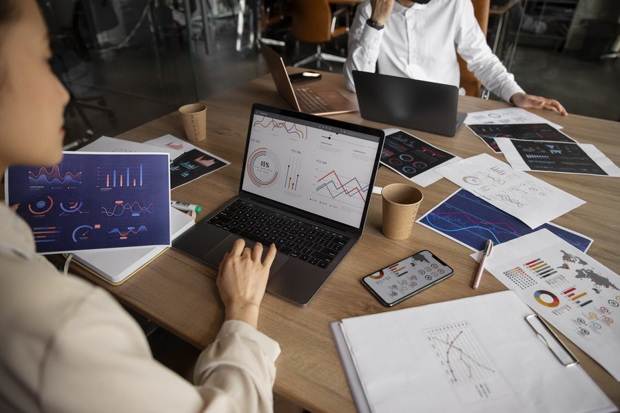 Российские компании теперь смогут оплачивать корпоративные подписки зарубежных платформ через сервис «‎Плати легко!»