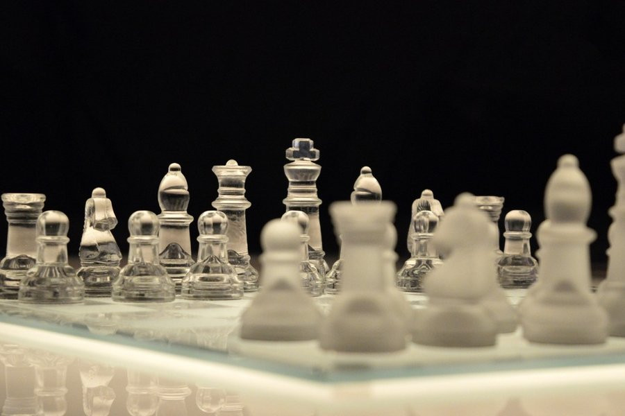 «С какой стати?»: Отказавшийся участвовать в соревнованиях без флага России шахматист Карякин ответил Западу на его действия