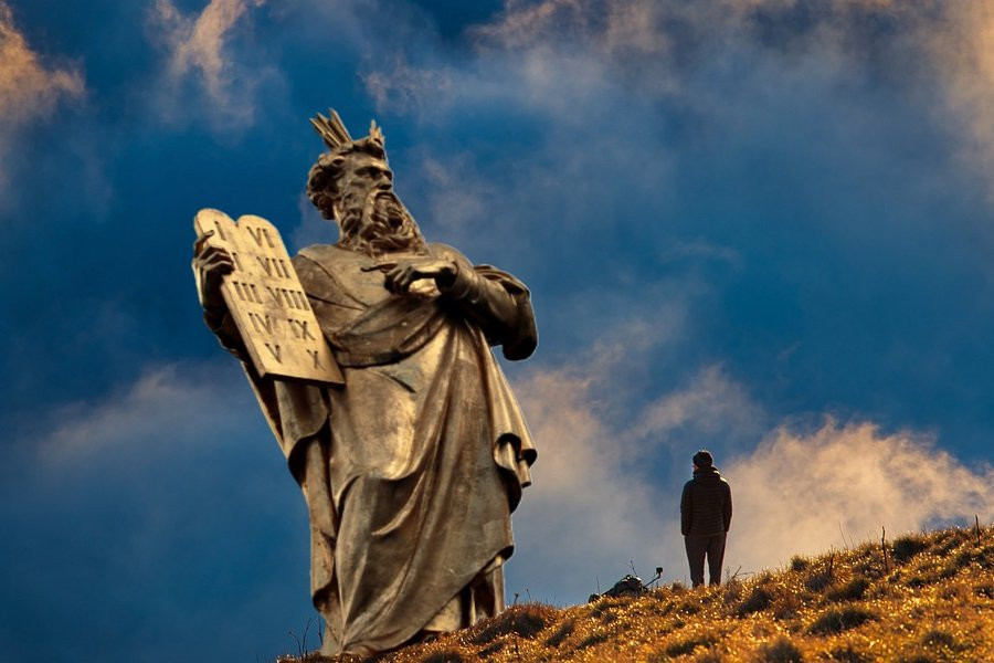 Слухи о моральном упадке современного общества сильно преувеличены