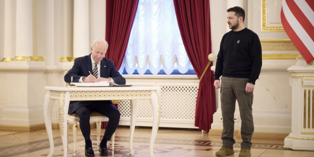 Докричался: Зеленский «выпросил» Украине смертный приговор