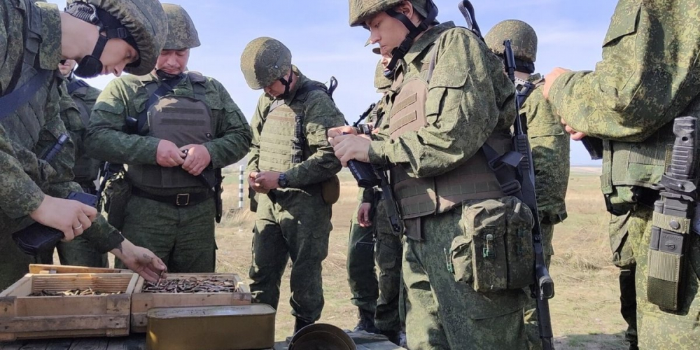 Граждане РФ нача­ли полу­чать повест­ки на СВО в янва­ре 2023 года — это фей­ки или нача­лась вто­рая вол­на мобилизации