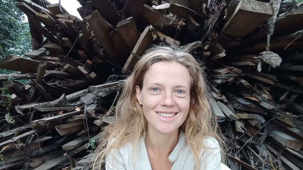 Как выглядит пострадавшая от рук насильников Катя из драмы «Ворошиловский стрелок» спустя 24 года