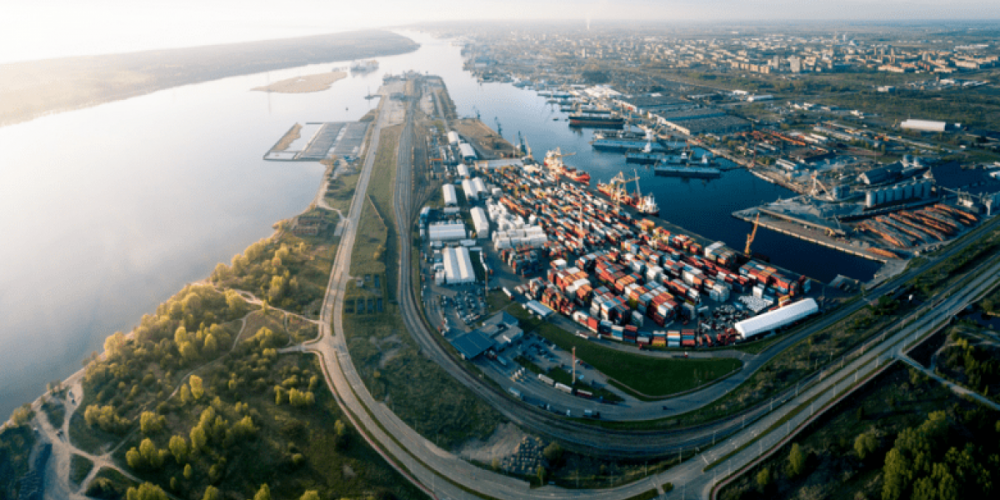 Литва может закрыть свои порты для российских судов