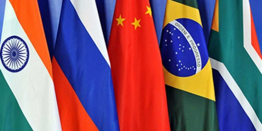 Подрыв БРИКС изнутри: США в отчаянии начали шпионскую игру против РФ