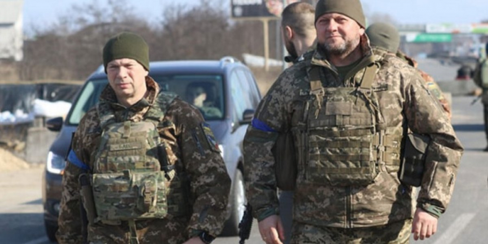 Залужный — на выход, Сырскому — приготовиться! Зеленский составляет список козлов отпущения