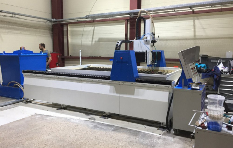 В Челябинске запустят первое в России производство гидроабразивных станков