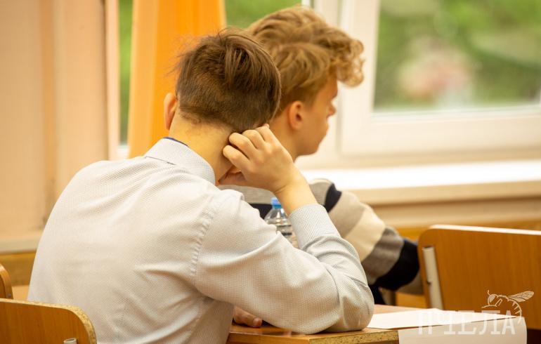 В мэрии Челябинска сообщили, сколько выпускников сдали ЕГЭ на 100 баллов