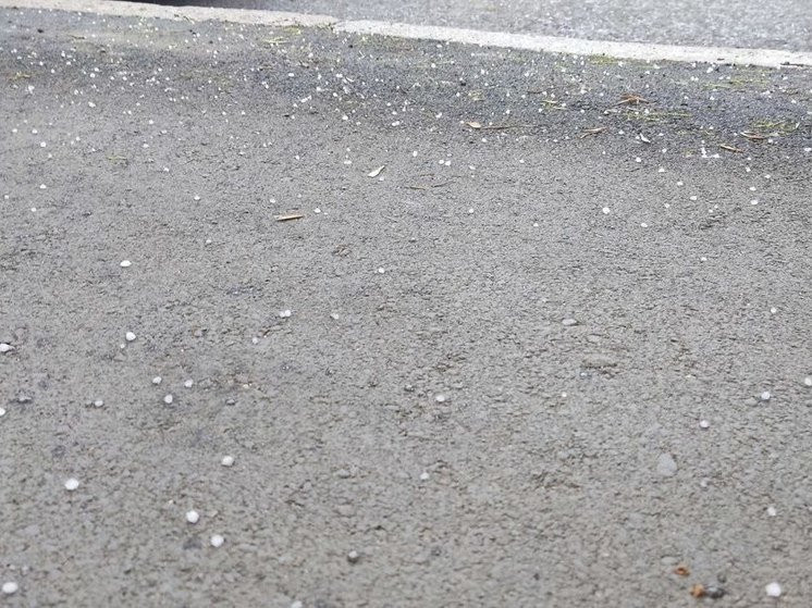 В Санкт-Петербурге выпали осадки в виде града