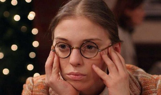 В Сети появилось фото колумбийской версии Кати Пушкаревой из сериала «Не родись красивой»