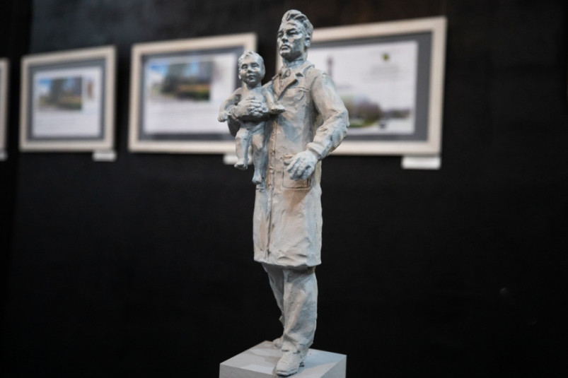 Во Владивостоке выбрали проект будущего памятника медикам