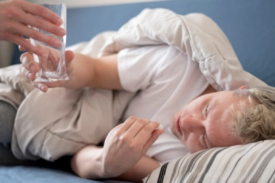 Врач-нарколог РФ Егорова рассказала о первой помощи при отравлении алкоголем